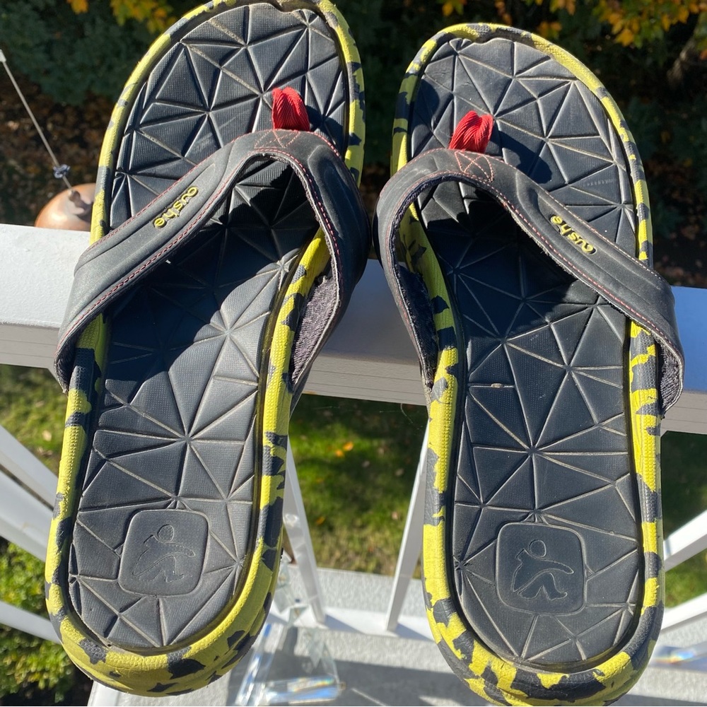 Cushy Manuka’s Men’s Sandals Size 13